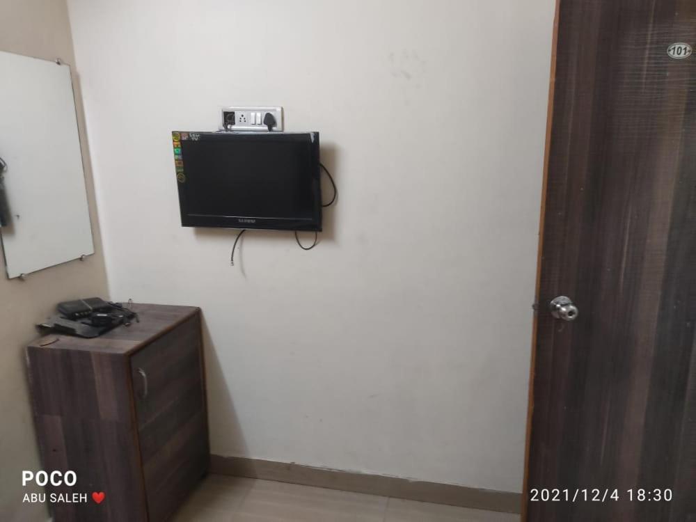 Hotel Janata Residency Mumbai  Buitenkant foto