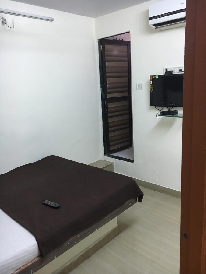 Hotel Janata Residency Mumbai  Buitenkant foto
